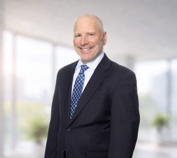 Photograph of Peter Turner complex litigation attorney partner and shareholder at law firm